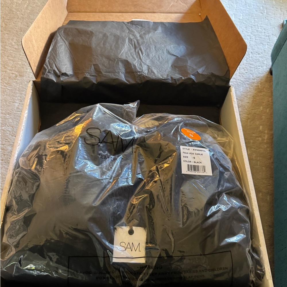 SAM. NYC Faux Fox Carlie Jacket Small BNWT - Picture 10 of 10